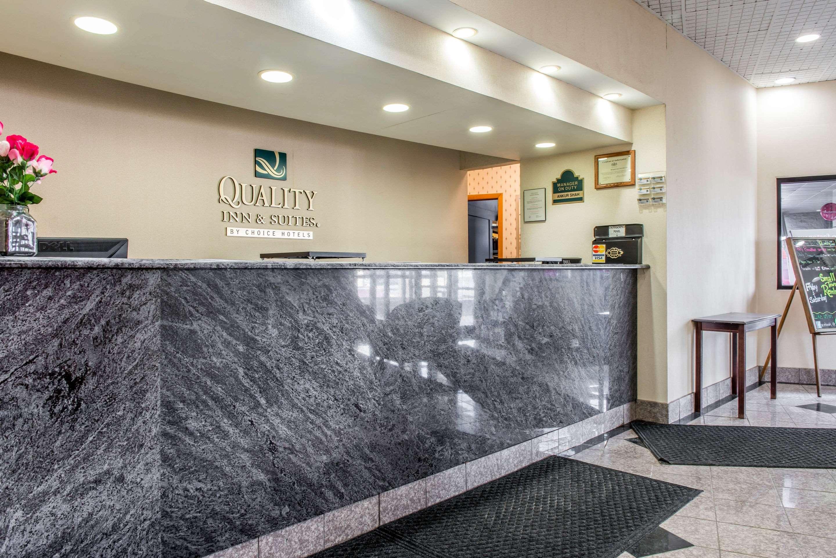 Quality Inn & Suites Fairview  Luaran gambar
